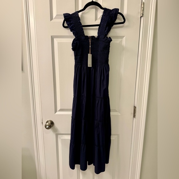 NWT Quince 100% Organic Cotton Poplin Smocked Midi Dress in Navy - Picture 6 of 10